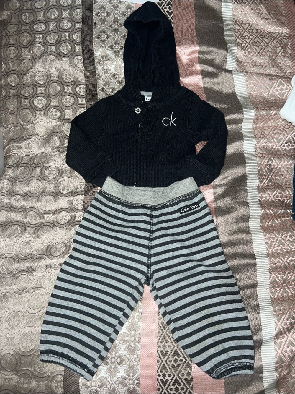 Calvin Klein Outfit